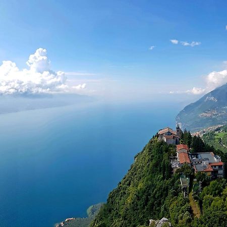 Appartamenti Benaco La Portella By Gardadomusmea Tignale Exteriör bild